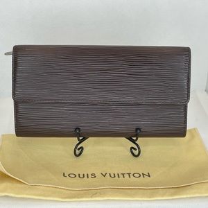(MT11) Authenticated Pre-Loved Louis Vuitton Epi Leather Continental Wallet